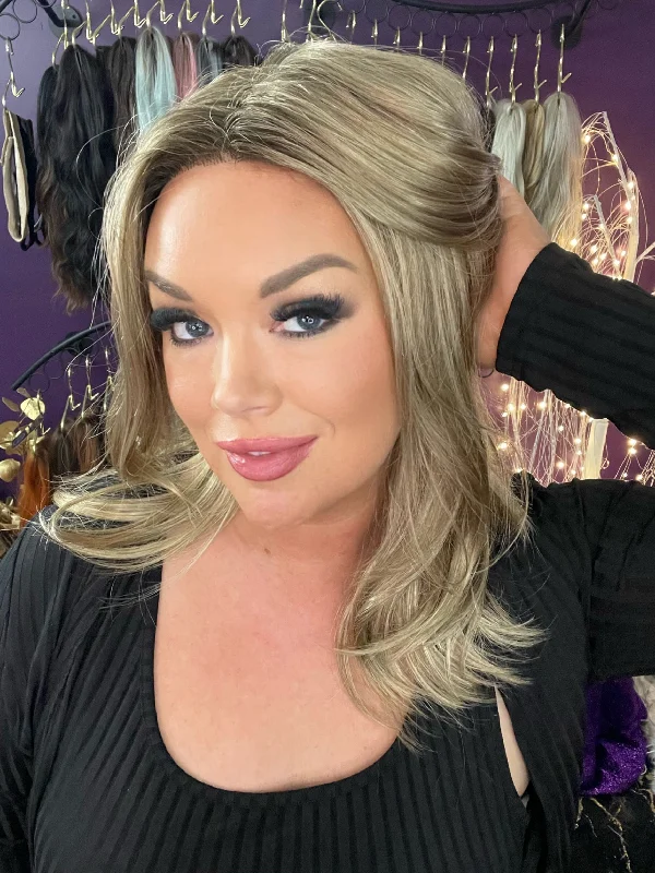 Medium - length wig with a natural - looking root for a more realistic lookDemi Blush Blonde NHS Luxury Wig FL1 W6382 Medium - length wig with a natural - looking root for a more realistic lookDemi Blush Blonde NHS Luxury Wig FL1 W6382