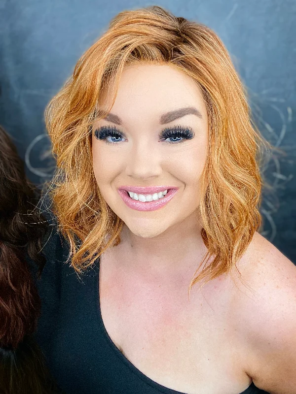 Medium - length wig with a pre - bleached knot for a natural - looking scalpLaina Strawberry Kiss HS Standard Luxury Wig CA1 W5231 Medium - length wig with a pre - bleached knot for a natural - looking scalpLaina Strawberry Kiss HS Standard Luxury Wig CA1 W5231